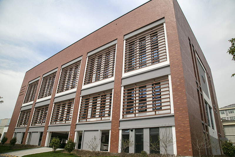 富阳鹿山中学外墙实景展示