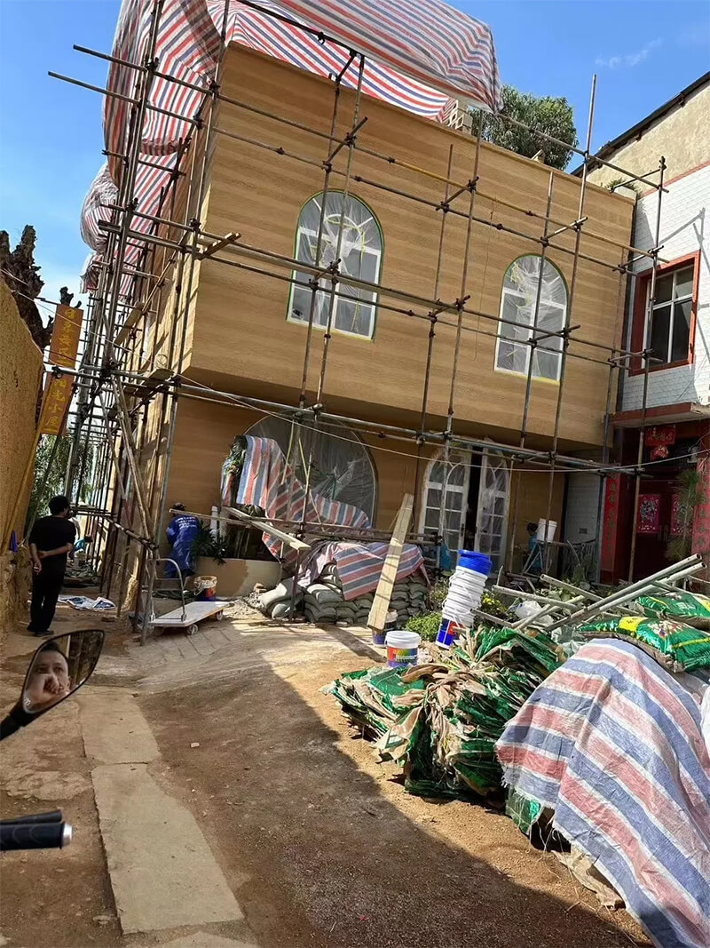 海宴村小区自建房外墙施工
